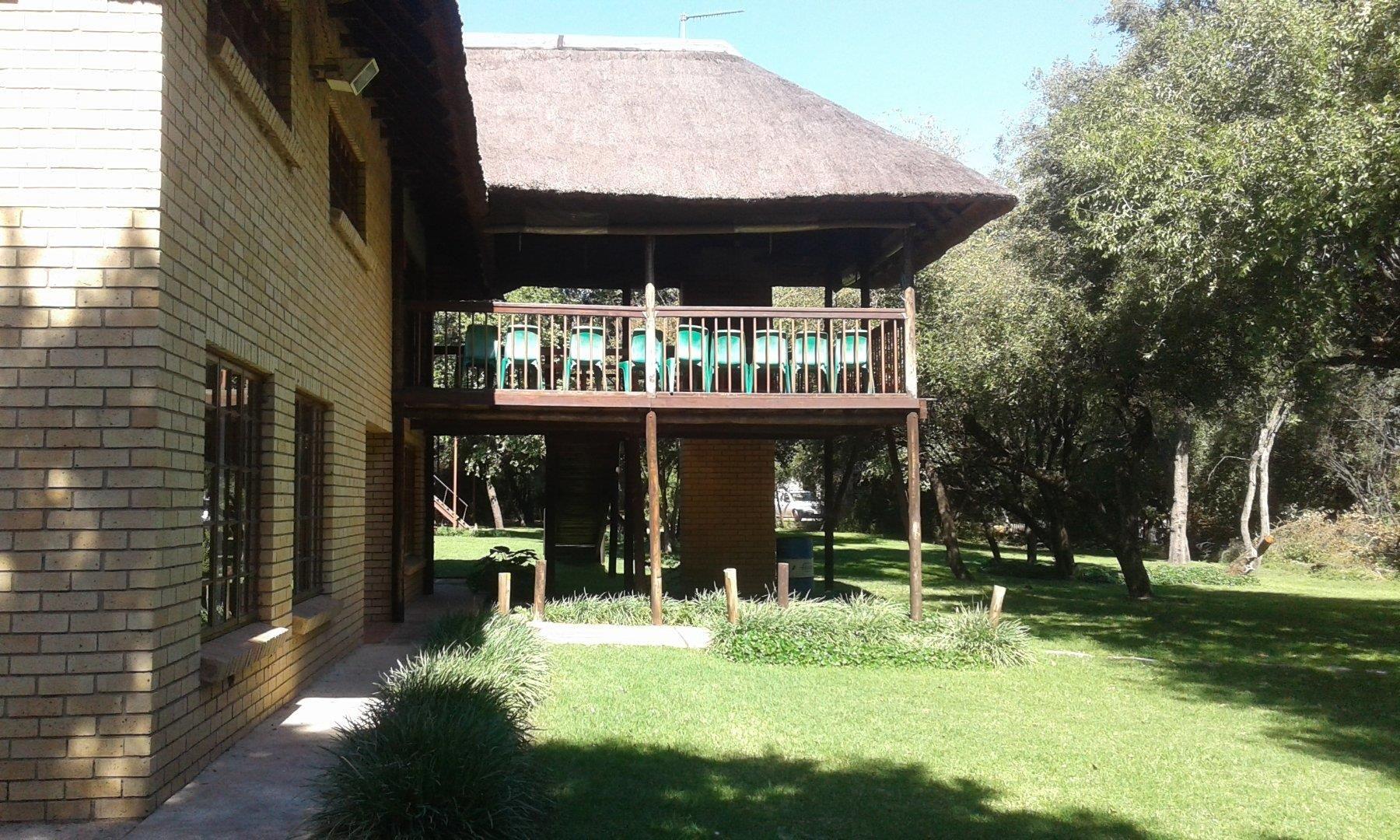 5 Bedroom Property for Sale in Viljoenskroon Free State